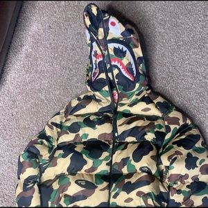 I am selling because I no longer wear it. It is still in great condition!